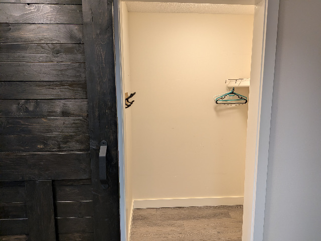 Mud room w/barn door